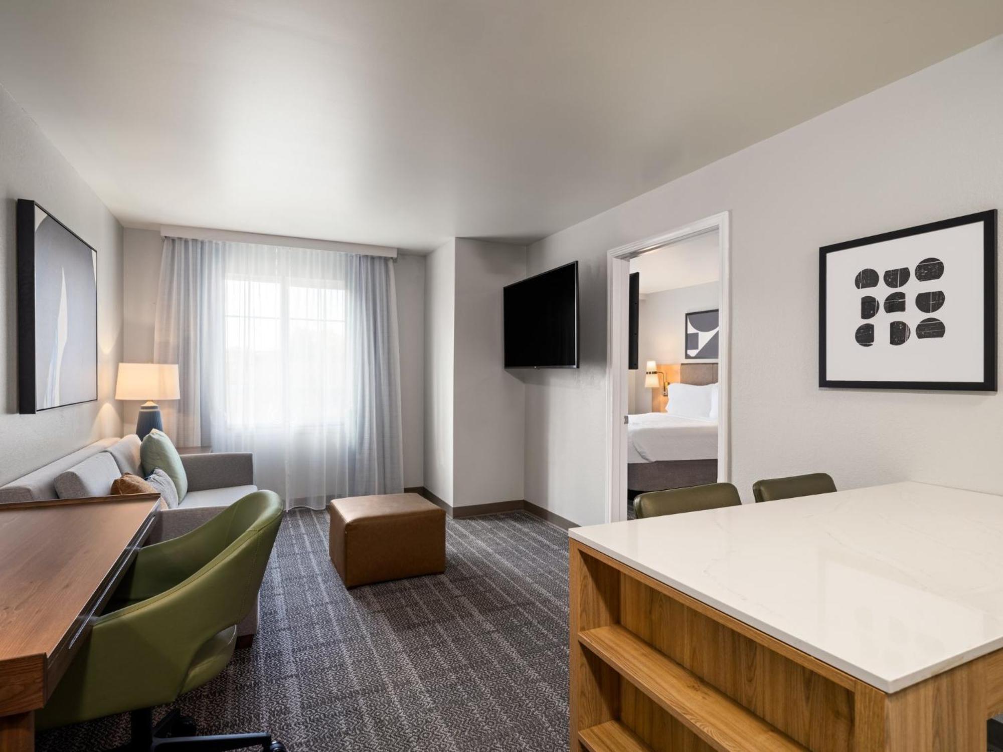Staybridge By Ihg 3*
