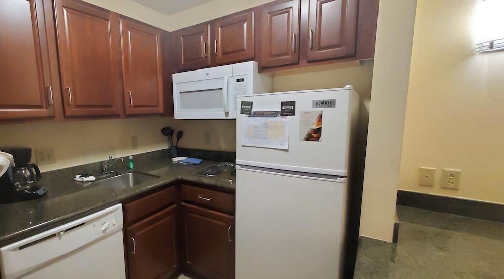 Staybridge University By Ihg Hotel Rochester