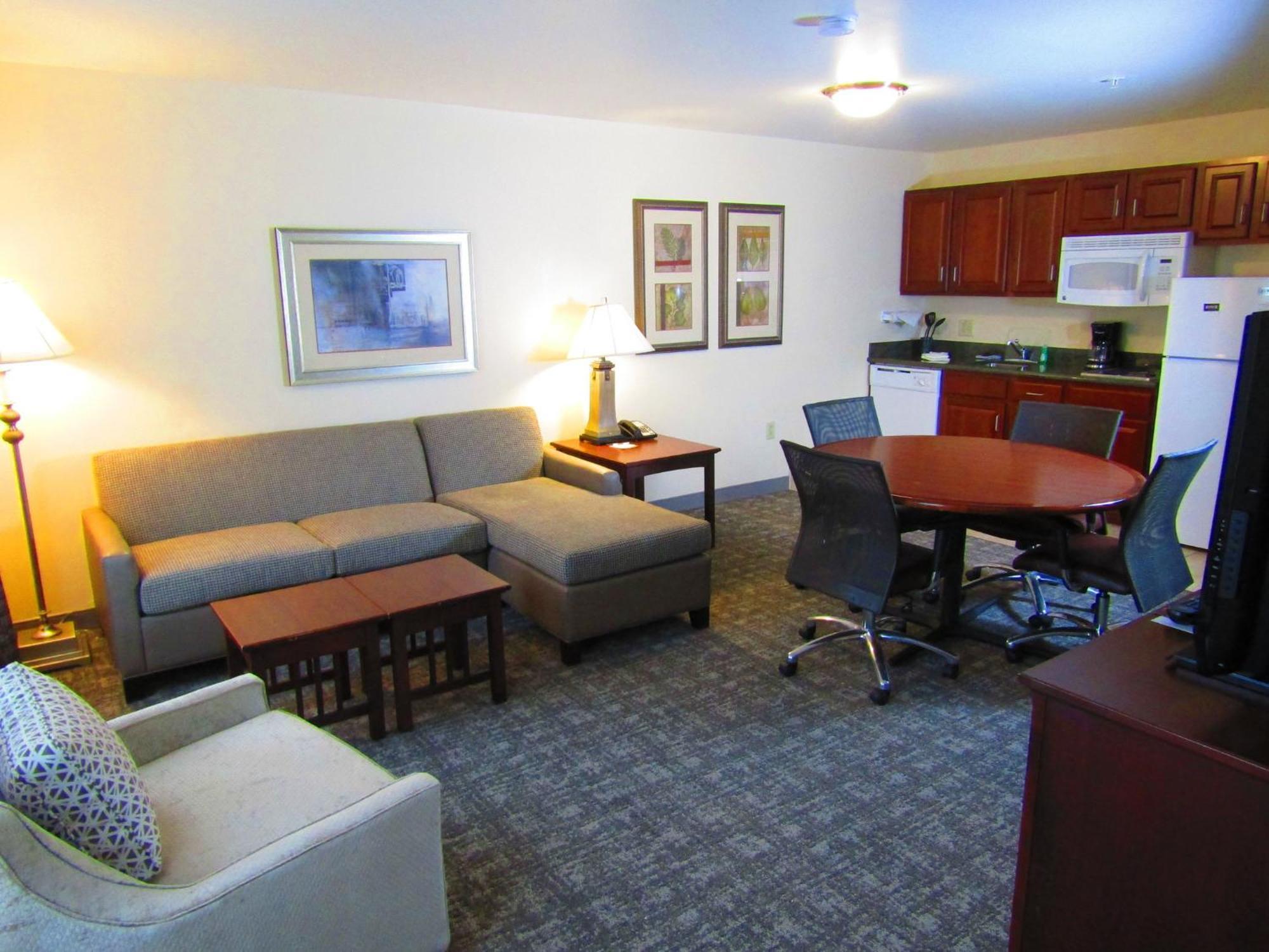 Hotel Staybridge By Ihg 3*