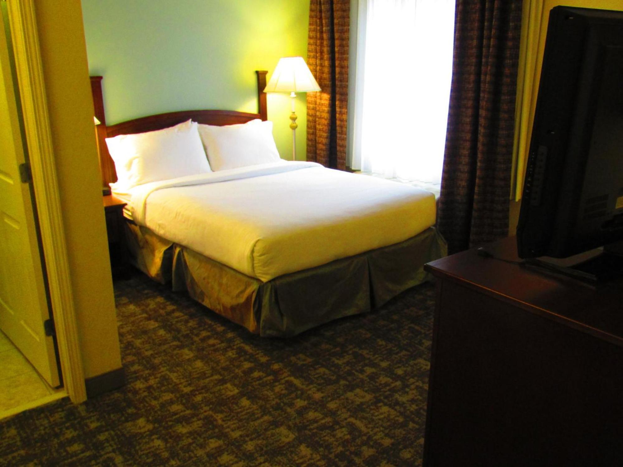 Staybridge By Ihg Hotel