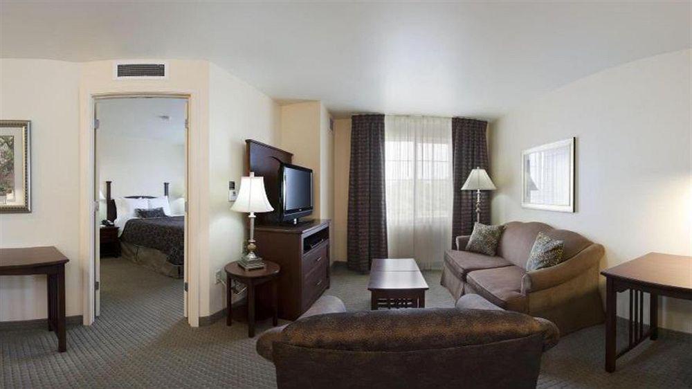 Staybridge By Ihg Hotel 3*